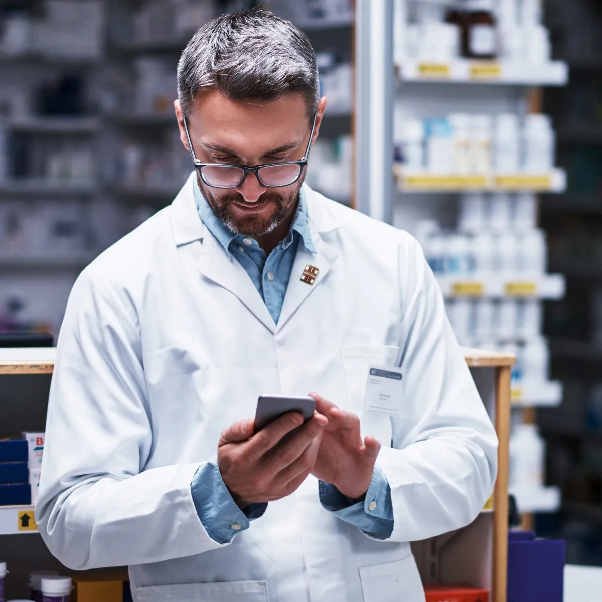 Chi sono gli ideatori di Vera, assistente whatsapp per farmacie